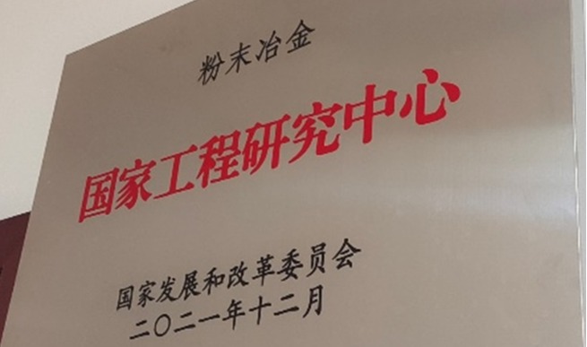 亚洲av