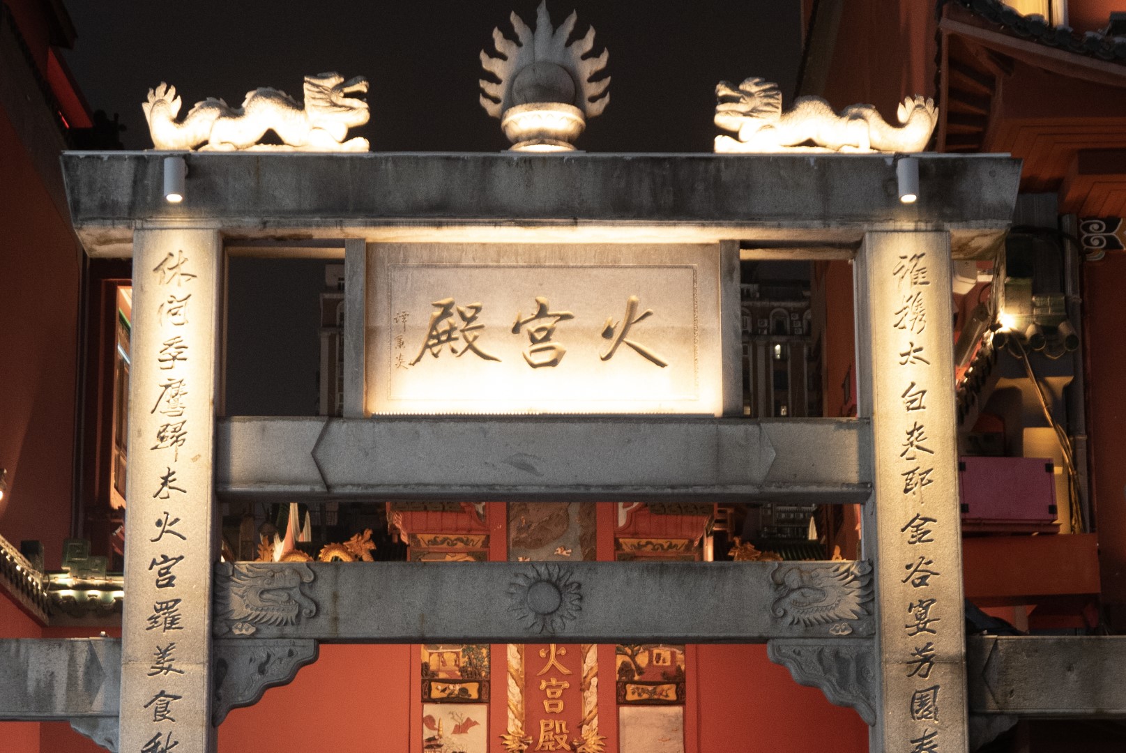 亚洲av